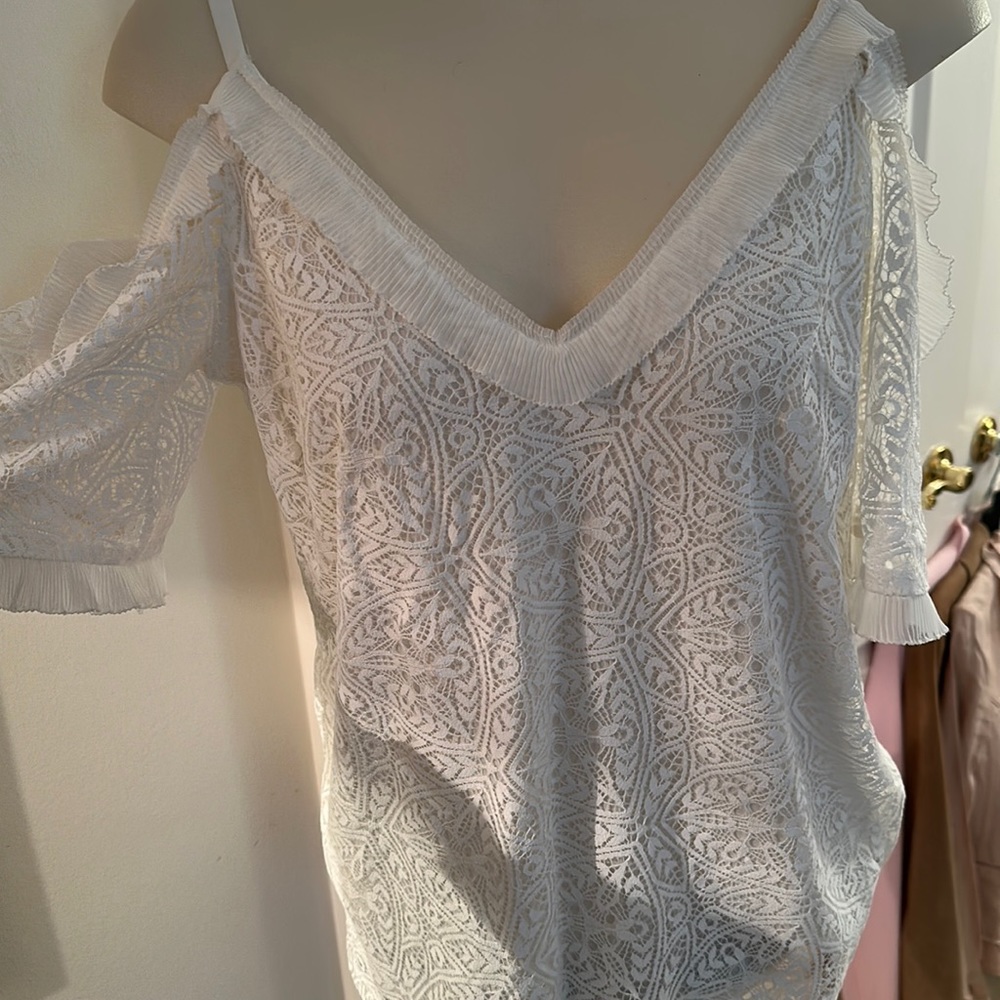 White cold shoulder lace top